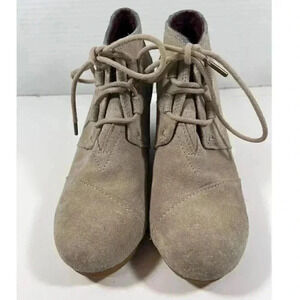 Toms boots size 7 